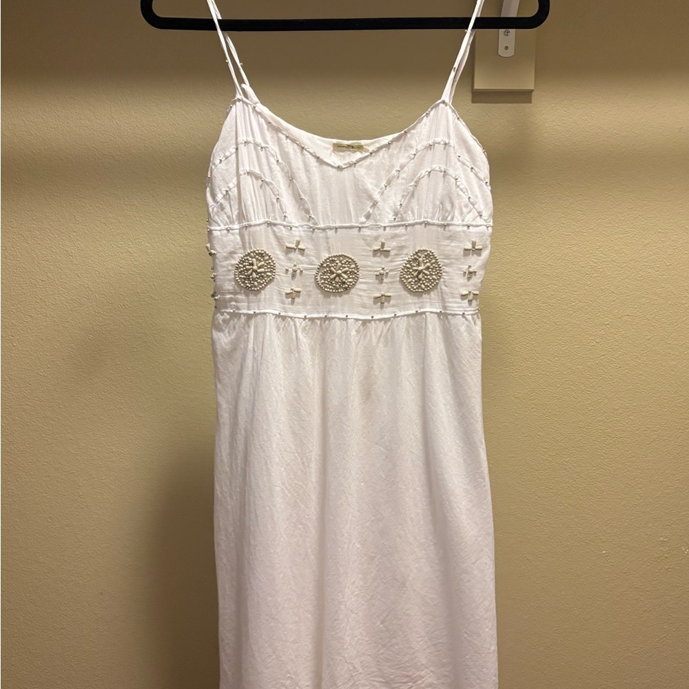 White Sleeveless Dress with Wood Beading